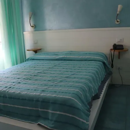 Rock Garden Bed & Breakfast 3*